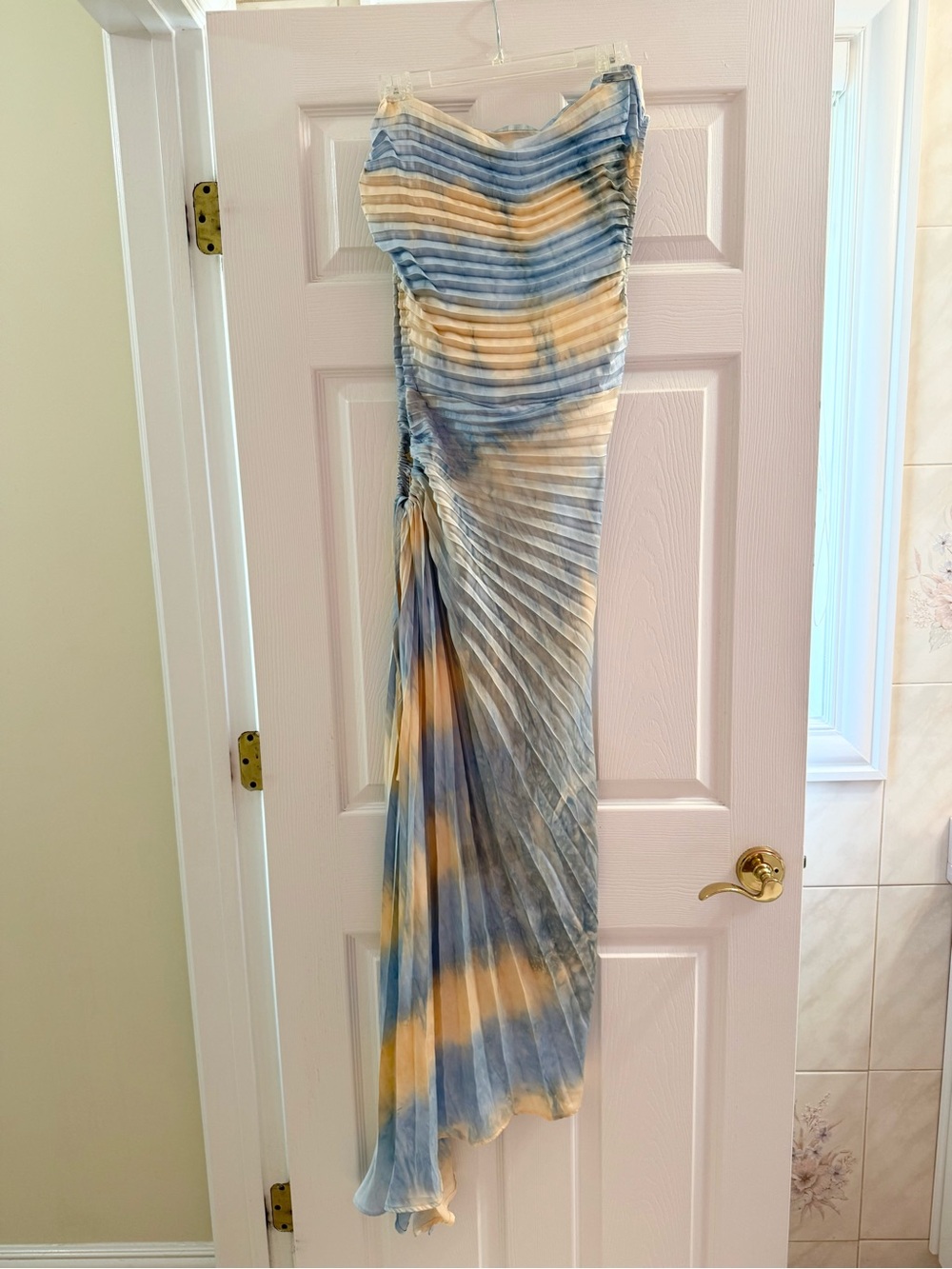 Endless Blu Strapless Pleated Maxi Dress in Blue and light orange - Picture 3 of 16